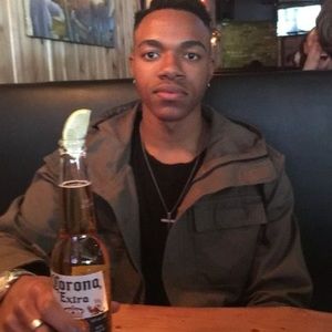 Meet your Posher, Aaron